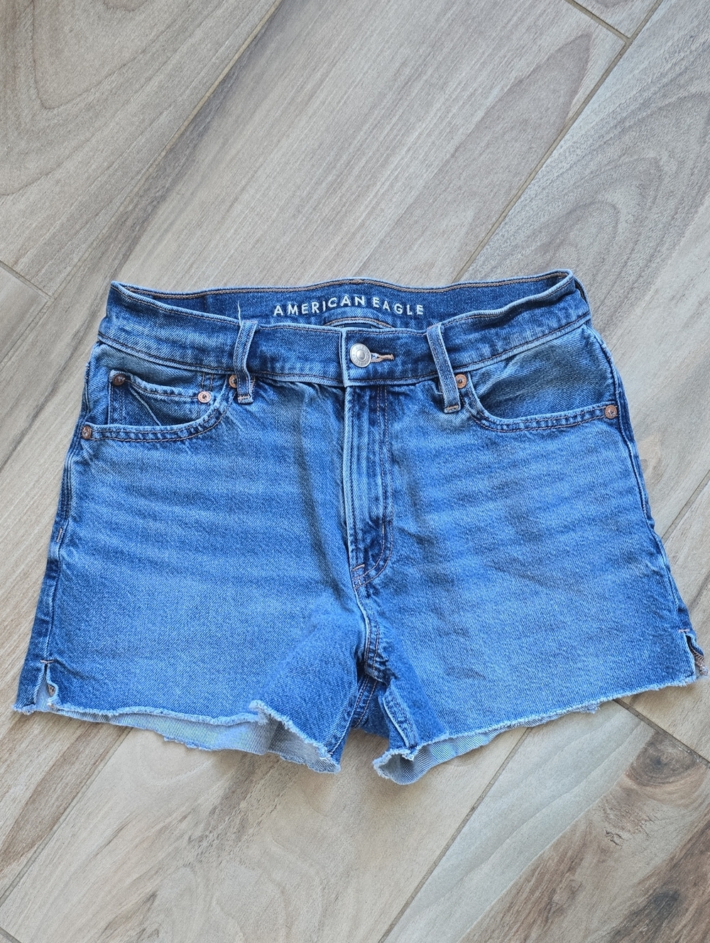 American Eagle  High-Rise Denim Shorts, Relaxed Fit Size 4 Shorts